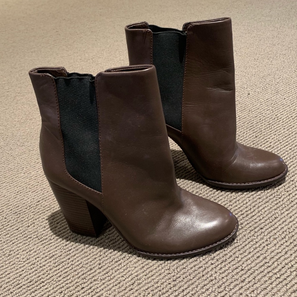 Banana Republic Booties